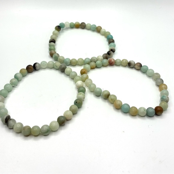 Multi-Color Beaded Bracelet Set - Picture 3 of 3